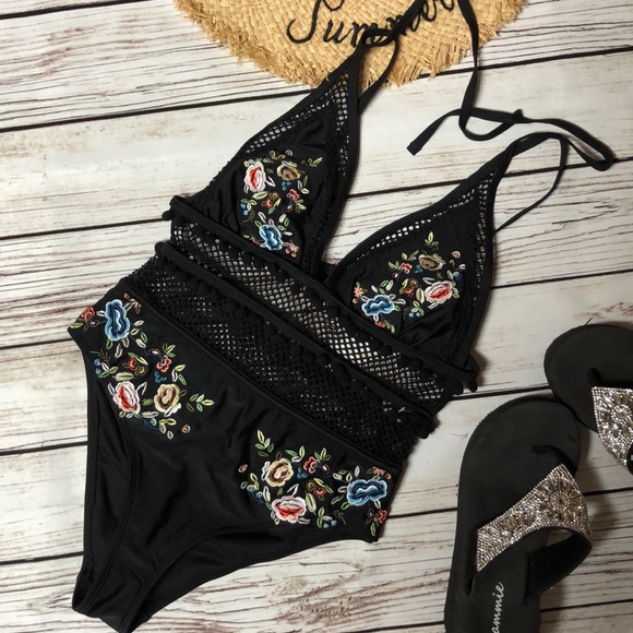 ASOS Other - SOLD NWT Last One! ASOS Premier Embroidered